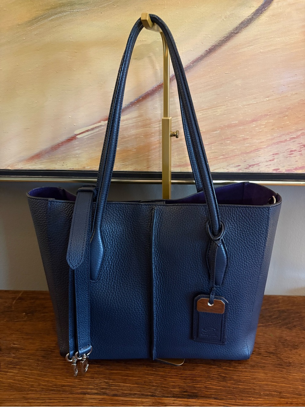 Authentic Tod's Medium Joy Tote in Navy Blue Pebbled Leather. Missing 1 pocket.